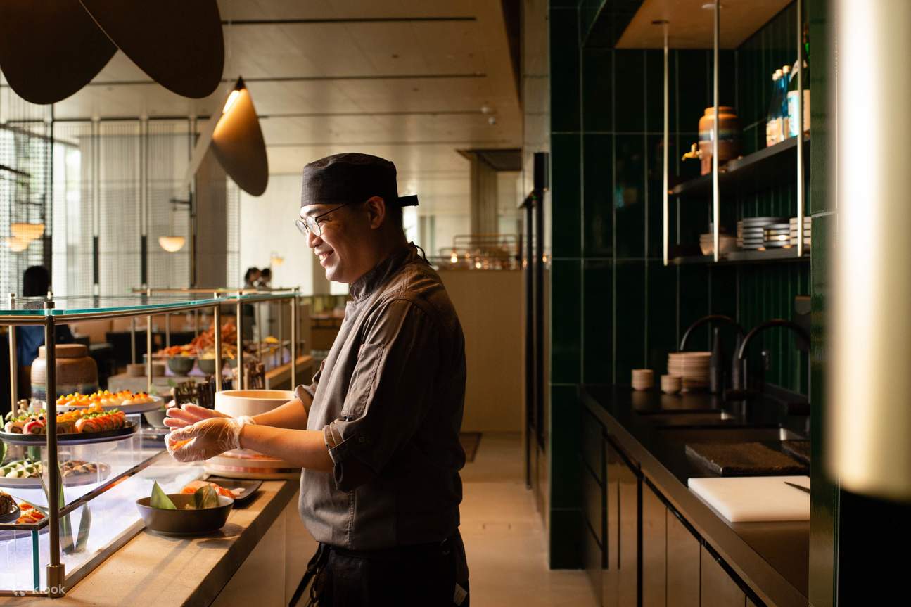 EAST Hong Kong 香港東隅｜FEAST (Food by EAST)｜Бранч «шведский стол», полу-шведский стол на обед, ужин «шведский стол»